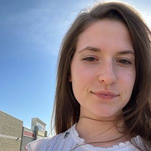 Meet your Posher, Alissa